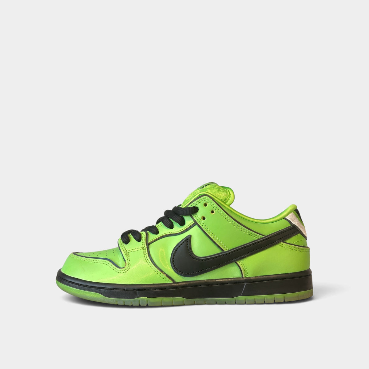 Nike SB Dunk Low The Powerpuff Girls Buttercup - EU 42